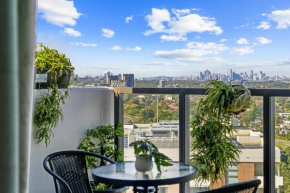 High level urban retreat in Macquarie Park, Sydney